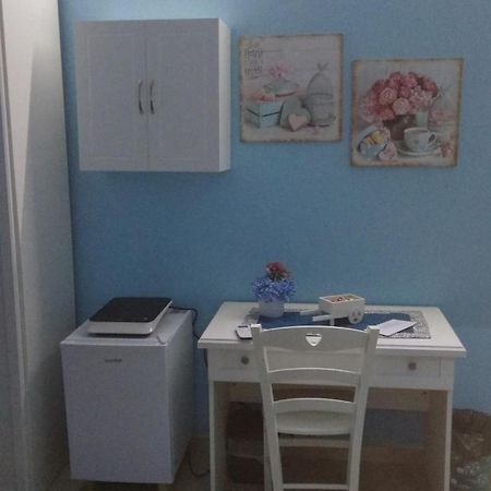 Alloggio Blu Nel Cuore Di Soriano โซเรียโน เนล ชีมีโน ภายนอก รูปภาพ
