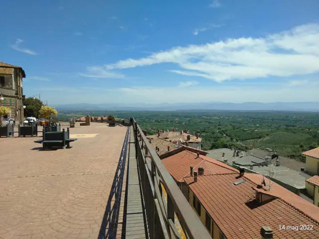 Alloggio Blu Nel Cuore Di Soriano โซเรียโน เนล ชีมีโน ภายนอก รูปภาพ