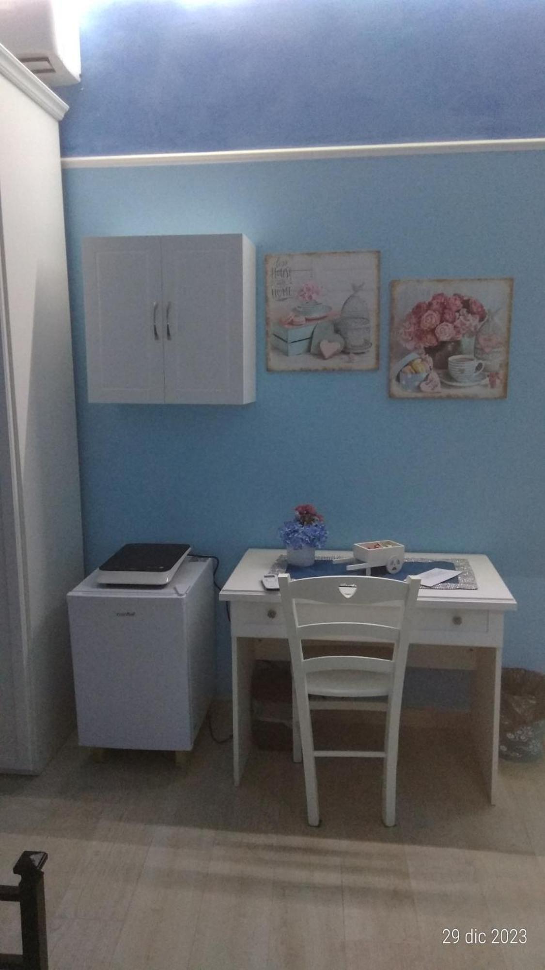 Alloggio Blu Nel Cuore Di Soriano โซเรียโน เนล ชีมีโน ภายนอก รูปภาพ